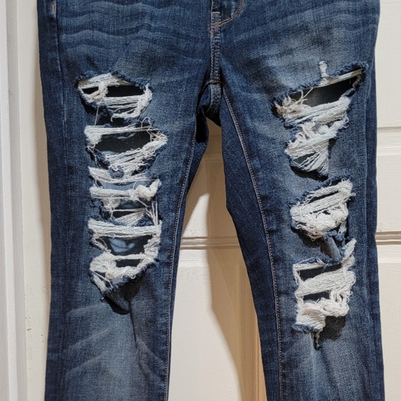 American Eagle Skinny Jeans. Never Worn. Size 6 Regular - Picture 6 of 7